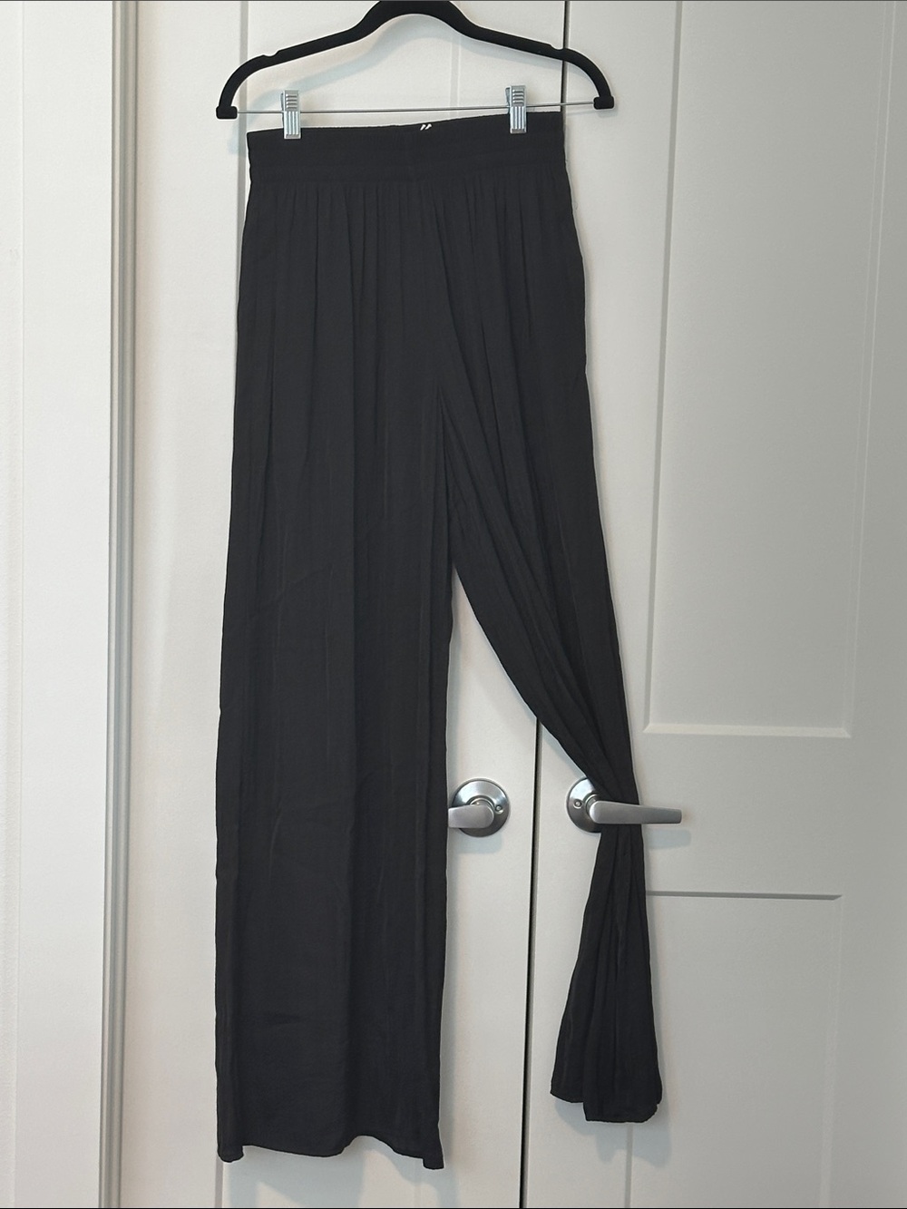 Zara Black Silky Wide-Leg Flowy Women’s Pants - Elastic Waist